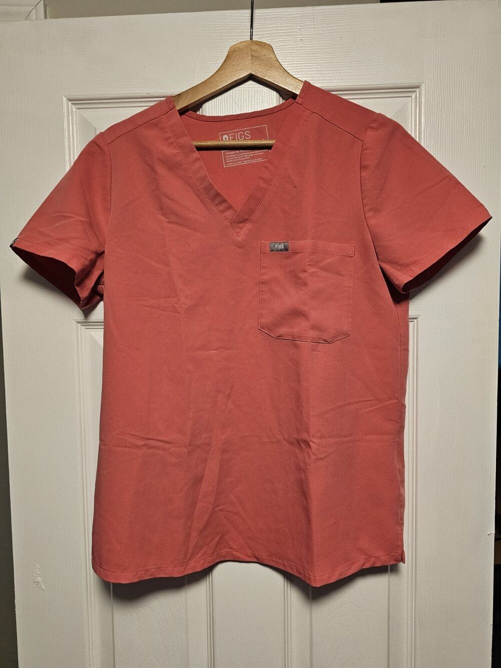 Figs Scrub Top Women’s S Technical Collection Slim Catarina Salmon/Pink